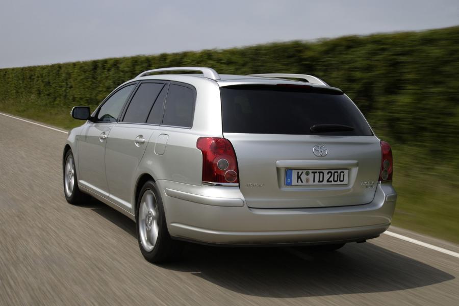  Toyota Avensis Wagon 2006 года  (фото 60 из 71)